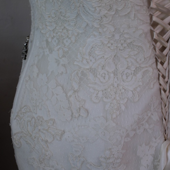 Vintage Maggie Sottero Plus Size Lace Mermaid Cut Trained Wedding Dress - Picture 5 of 8